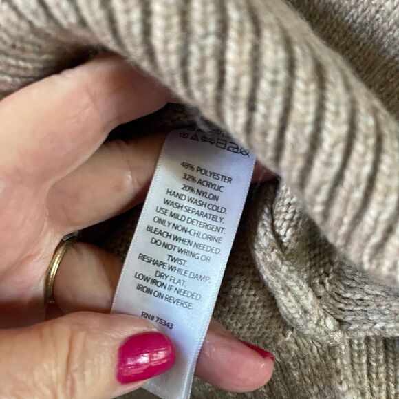 NWT Rachel Zoe size XL taupe boxy relaxed for straight hem. - Picture 3 of 10